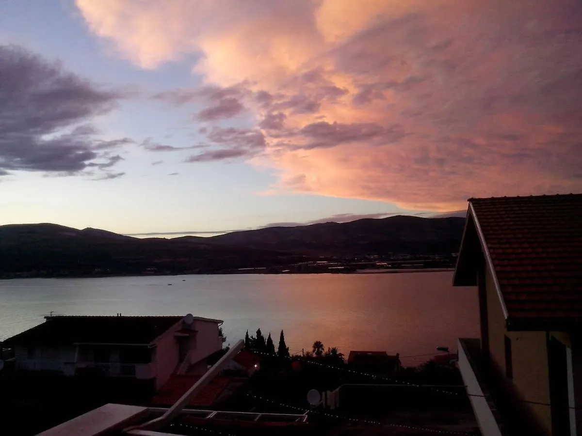 More Apartment Trogir 0*,  Croatia