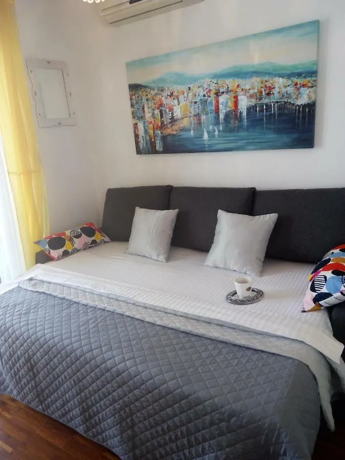 More Apartment Trogir 0*,  Croatia