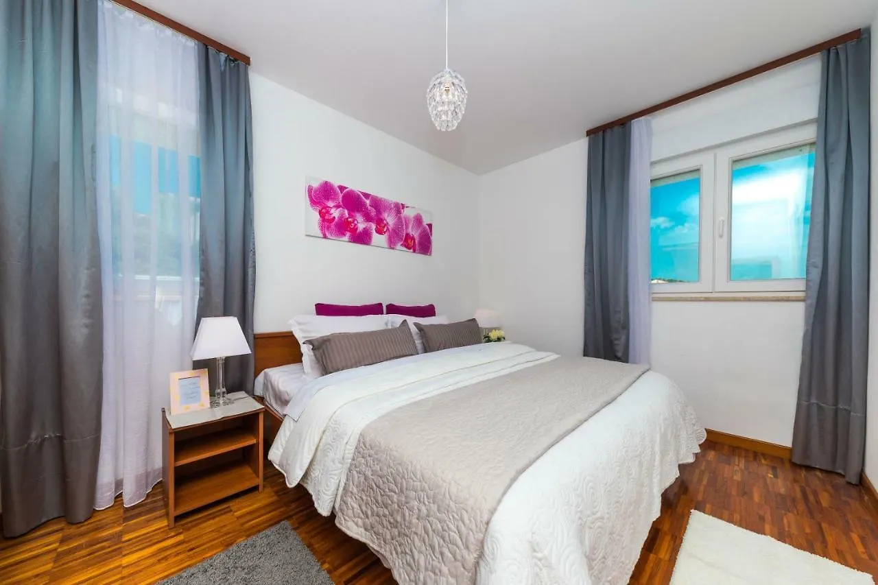 More Apartment Trogir